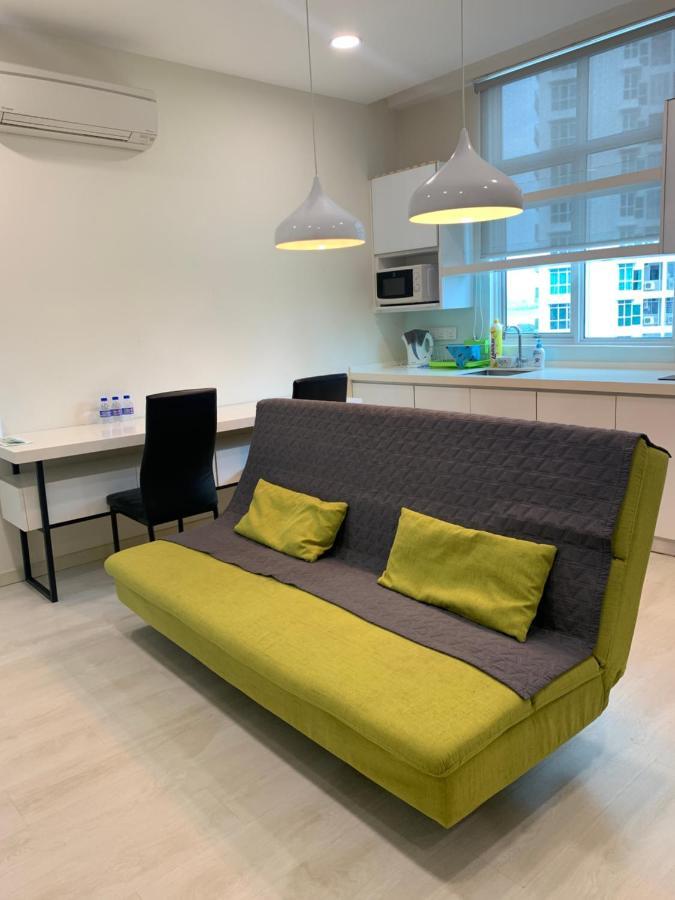 Straits Garden Suites By Yen'S Sojourn Джордж Таун Екстериор снимка